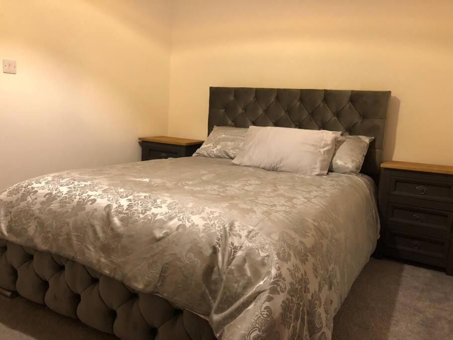 The Villas, Newly Refurbished Modern Home - Free Parking, Prime, Netflix Buckingham Buitenkant foto