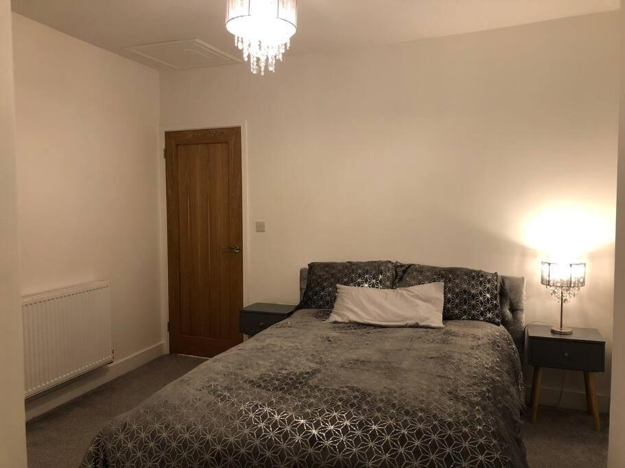 The Villas, Newly Refurbished Modern Home - Free Parking, Prime, Netflix Buckingham Buitenkant foto